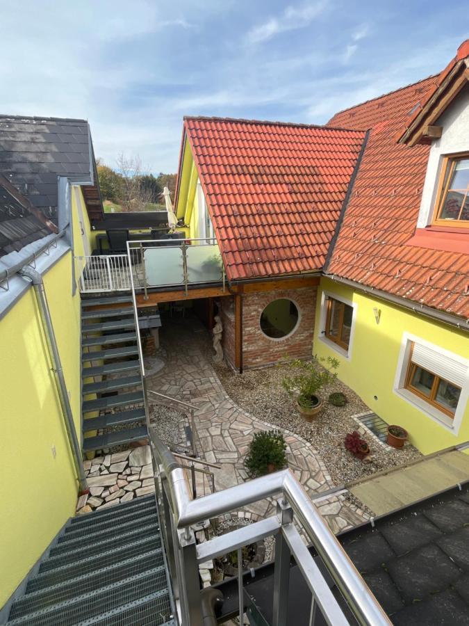 Ferienwohnung Im Thermenland Fuerstenfeld Ngoại thất bức ảnh